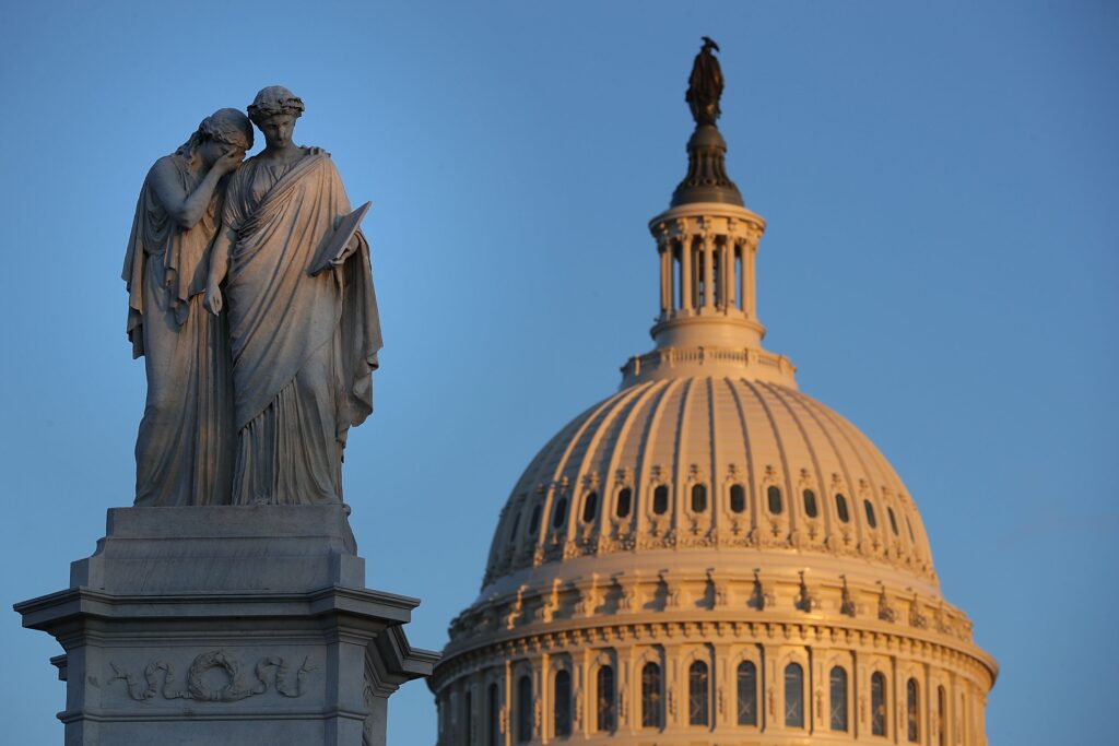 Intelligence Oversight Reform Gains Bipartisan Push