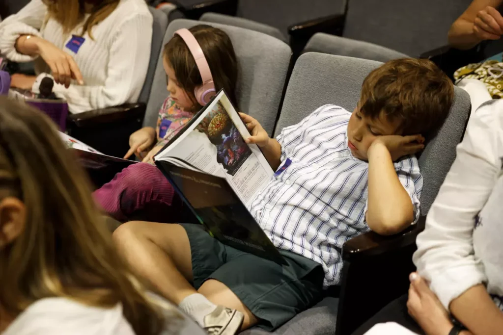 LA school screen limit shakes classrooms now!!