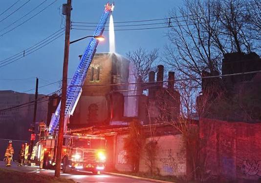 Pittsburgh Church Fire Destroys Vacant Building Pittsburgh Church Fire Destroys Vacant Building