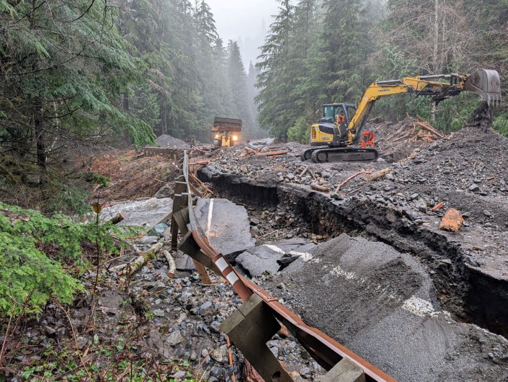 Washington Flood Highway Repairs Seek Federal Aid Washington Flood Highway Repairs Seek Federal Aid
