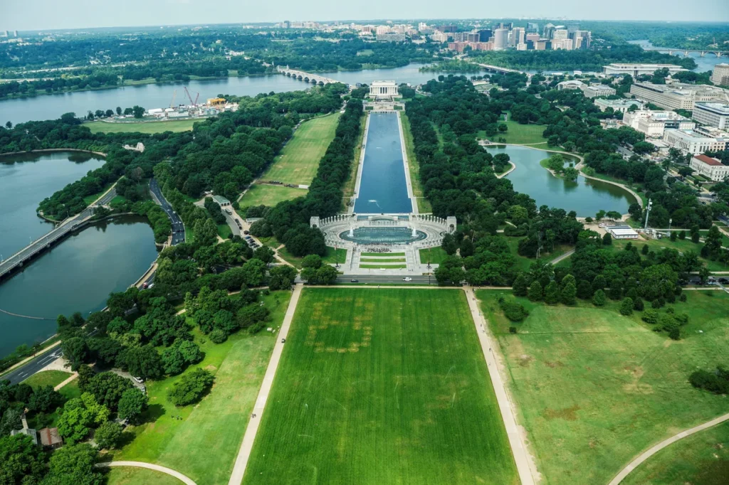National Mall Vandalism Investigation Underway National Mall Vandalism Investigation Underway