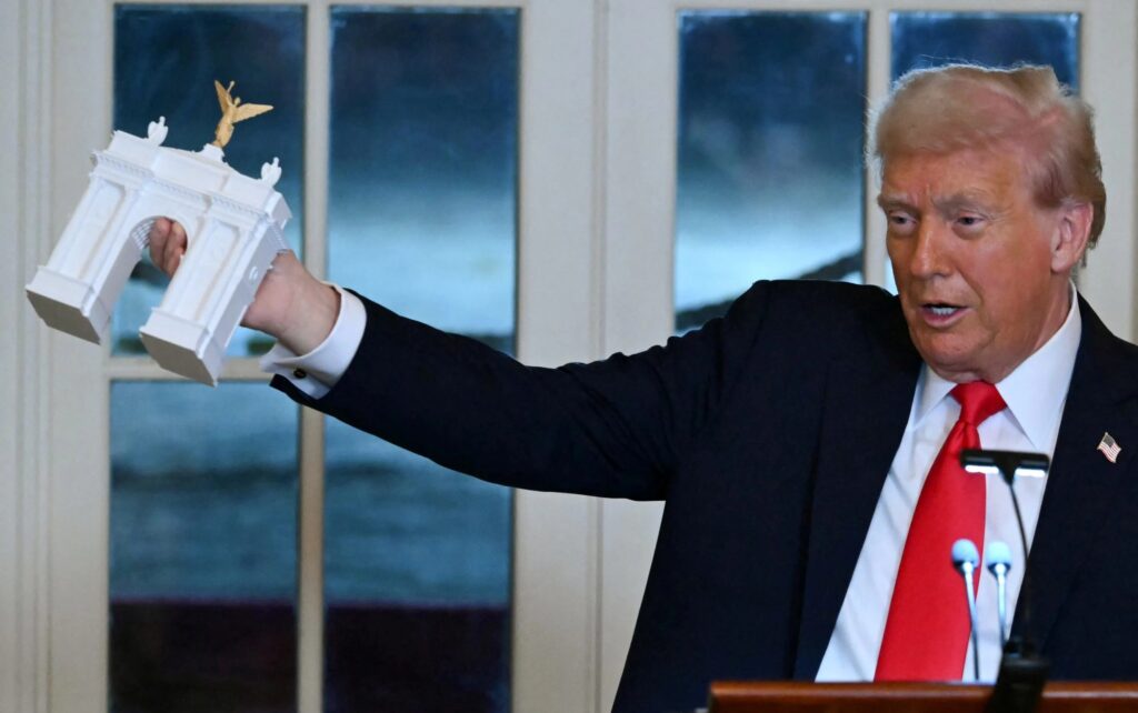 Trump Monument Proposal Faces New Debate Trump Monument Proposal Faces New Debate