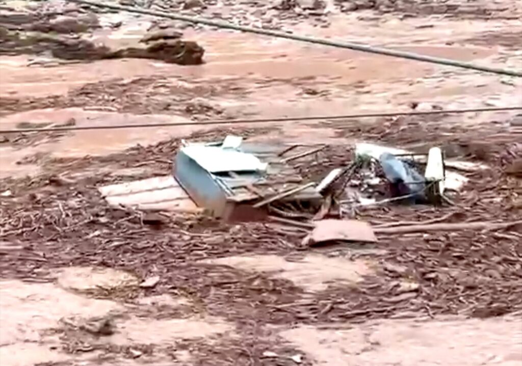 Grand Canyon Flood Search Continues After Deaths