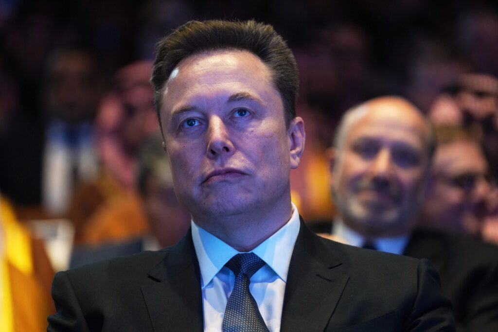 Musk Predicts Wave of Failures for AI Cloud Firms